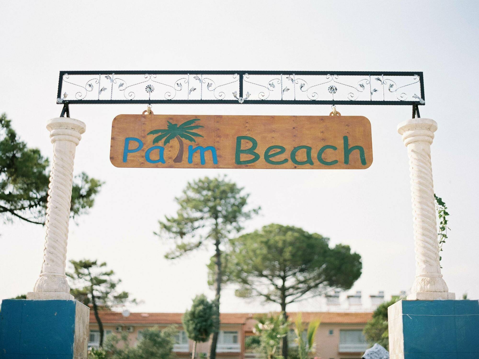Palm Beach Hotel 库古库俞 外观 照片